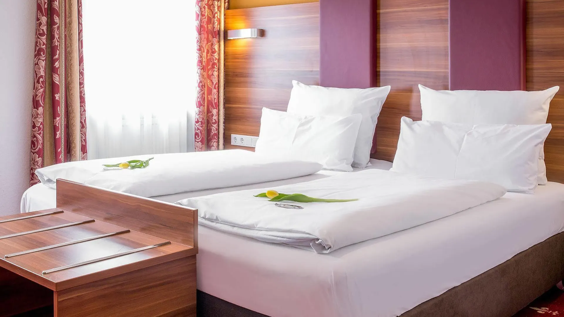 Tiptop Hotel Burgschmiet Garni Norimberk